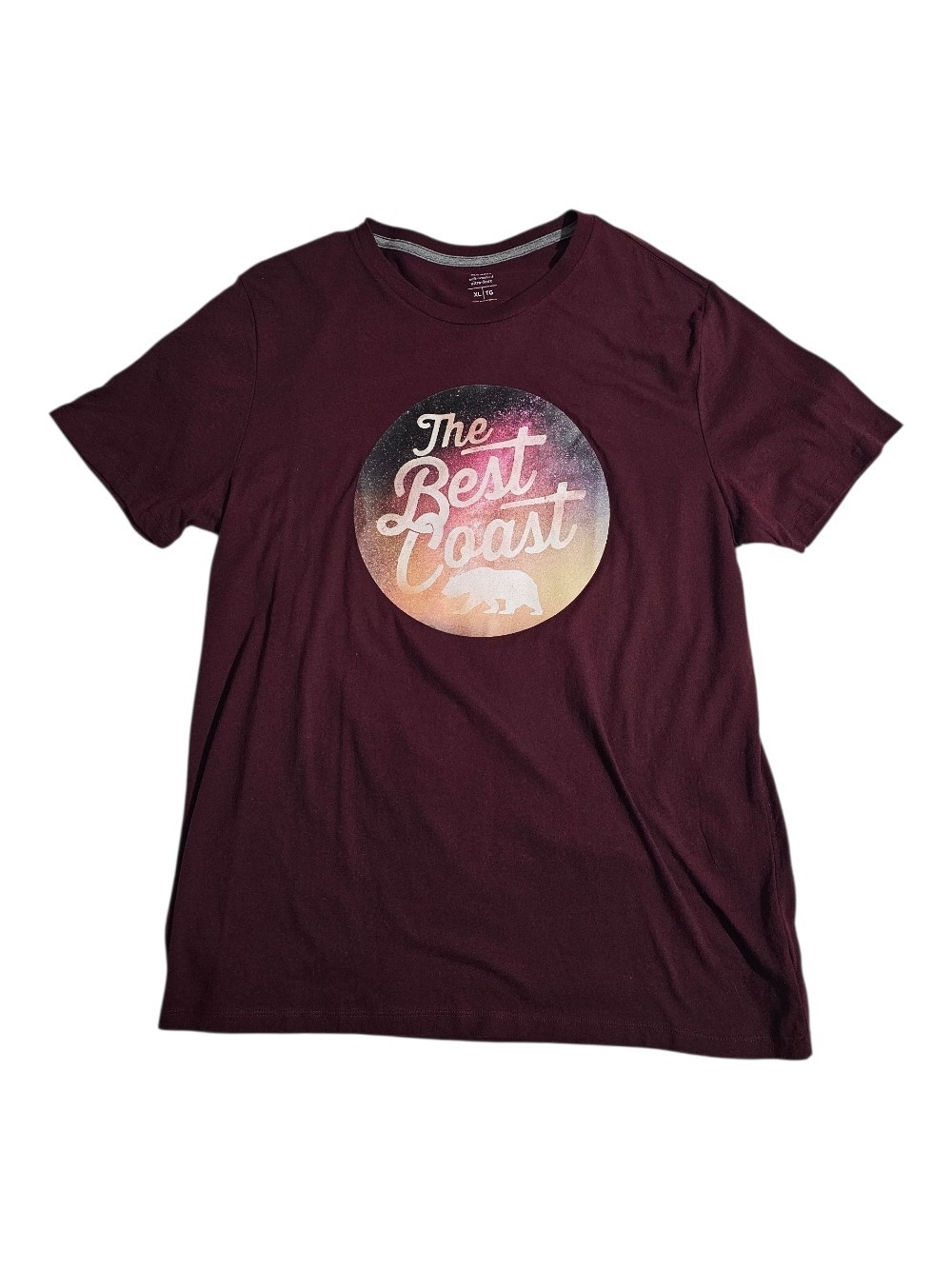 Old Navy Men's Short-Sleeve Graphic Tee in Burgundy with Multicolor Logo